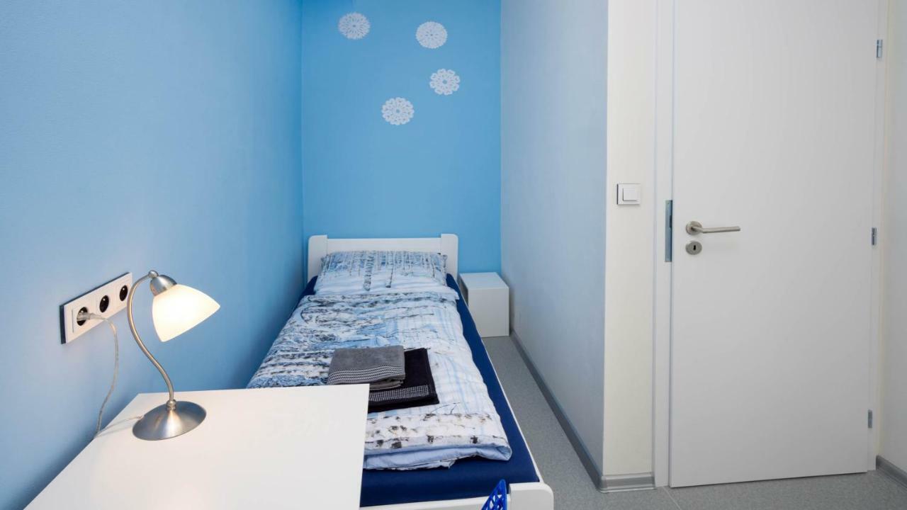 Apartment Four Year Seasons - Walkable To Centre, Metro And Riverside Praga Exterior foto